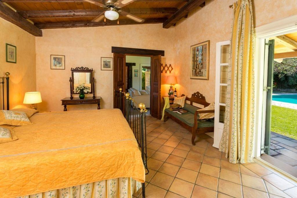 V&V Villas Almiros Beach Bagian luar foto