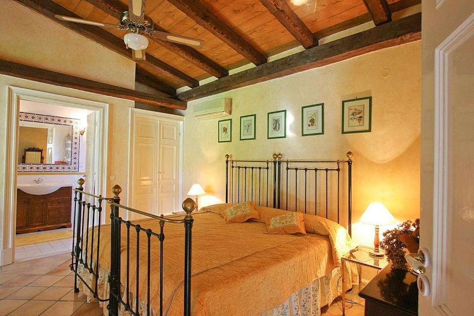 V&V Villas Almiros Beach Bagian luar foto