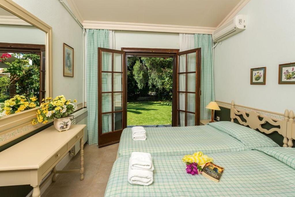 V&V Villas Almiros Beach Bagian luar foto