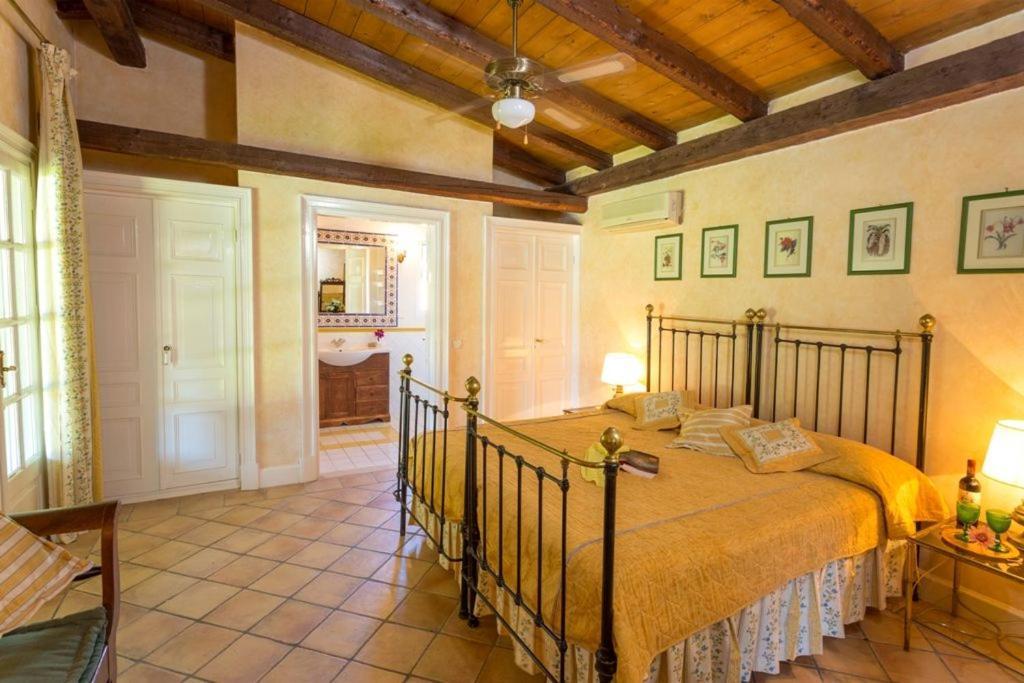 V&V Villas Almiros Beach Bagian luar foto