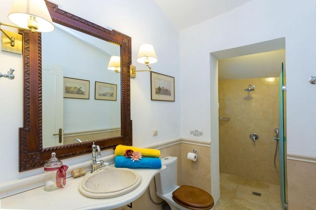 V&V Villas Almiros Beach Bagian luar foto