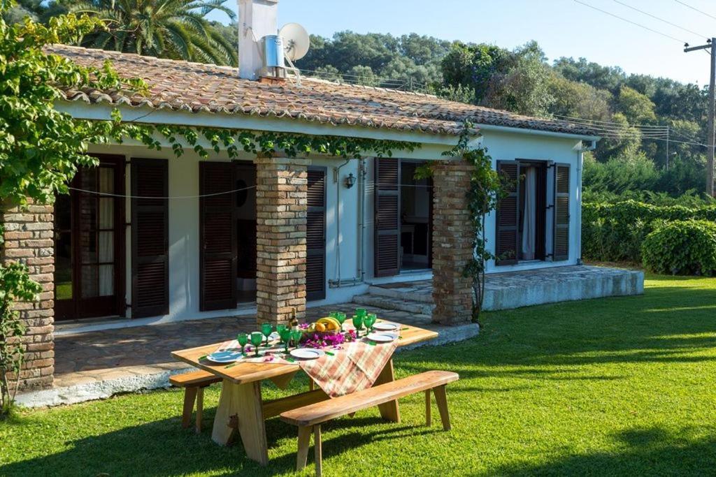 V&V Villas Almiros Beach Bagian luar foto