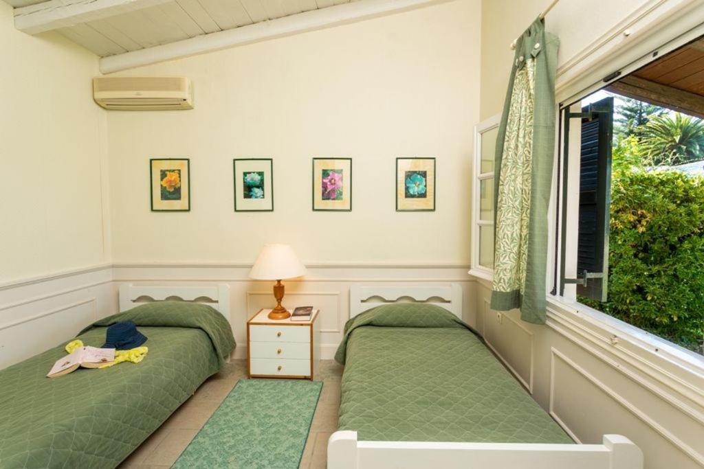 V&V Villas Almiros Beach Bagian luar foto