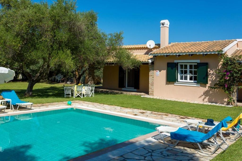 V&V Villas Almiros Beach Bagian luar foto