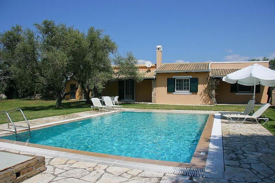 V&V Villas Almiros Beach Bagian luar foto